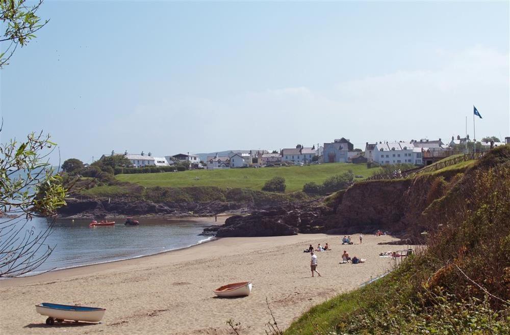 Beach Retreat Аберпорт Екстериор снимка